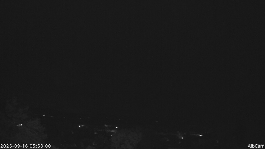 Bein myndavélarás frá 🇩🇪 AlbCam Goeppingen í View from Goeppingen to SW