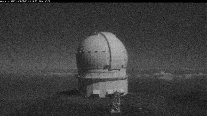 Live camera feed from Canada-France-Hawaii Telescope - North in Hawaii