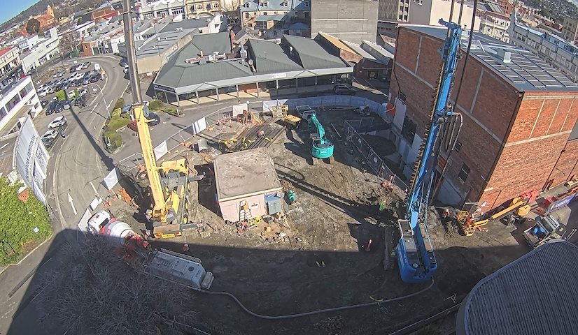 Live camera feed from Earl Arts Centre in Earl St, Launceston