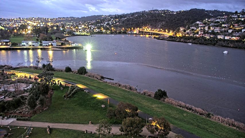 Live camera feed from Tamar Estuary in Launceston, Tasmania
