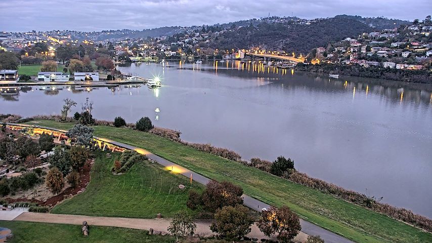 Tamar Estuary Image
