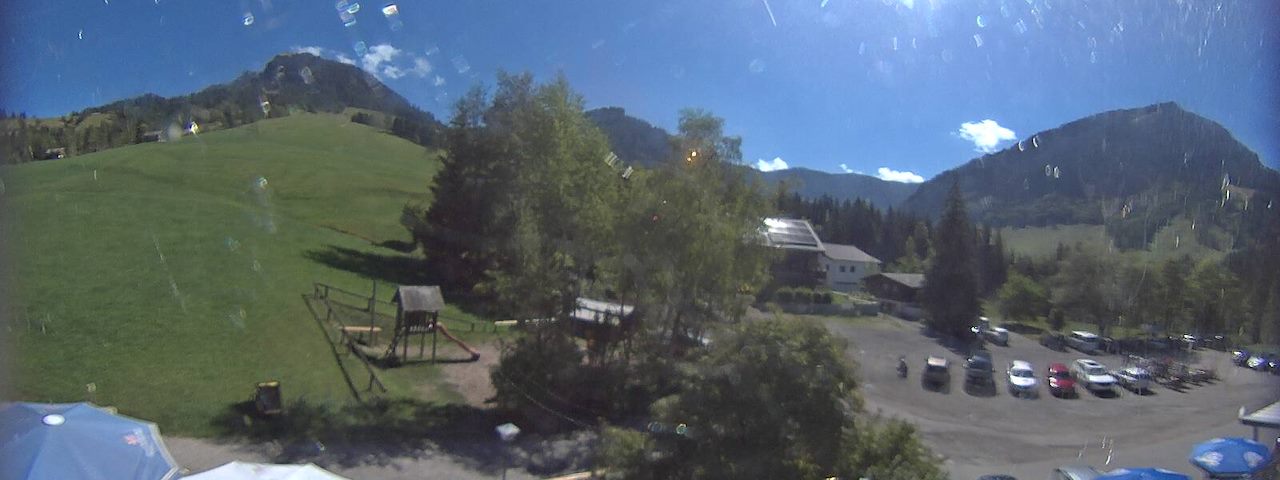 Live camera feed from Bergrestaurant Gfellen, Finsterwald in Finsterwald