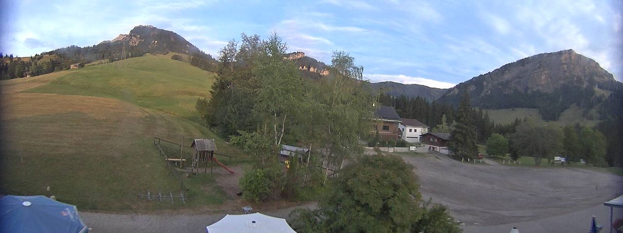 Live camera feed from Bergrestaurant Gfellen, Finsterwald in Finsterwald
